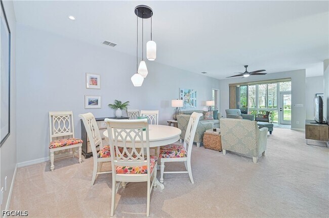 Building Photo - 14550 Glen Cove Dr