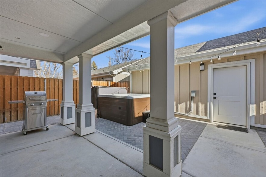 Building Photo - 1434 S Euclid Ave