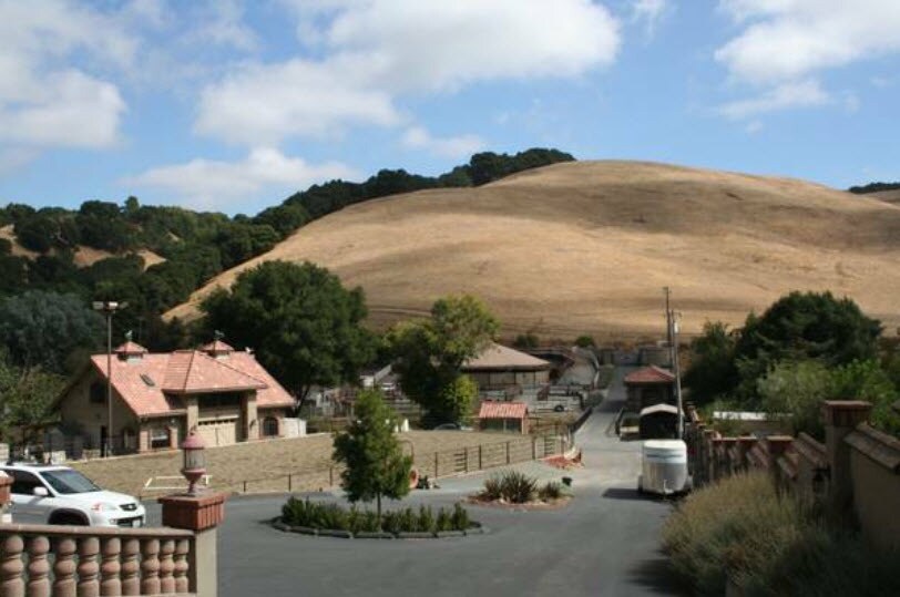 Building Photo - 25651 Palomares Rd