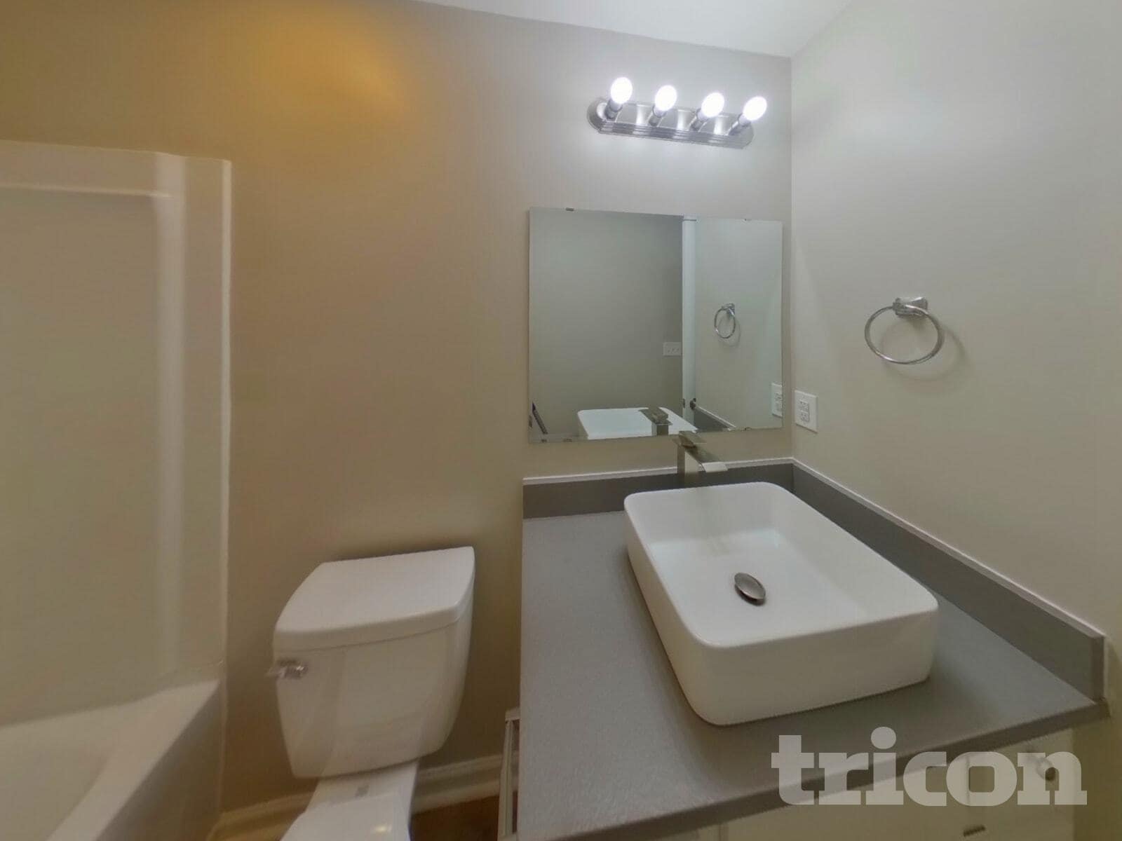 Building Photo - 2480 Marthas Ridge Dr