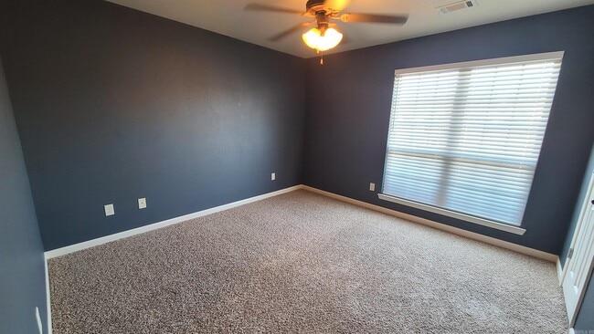 Building Photo - 37 Bryson Dr