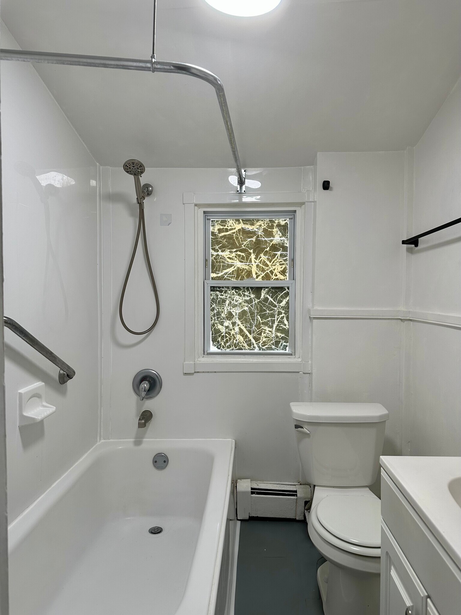 Bathroom - 60 Morrissee Ave