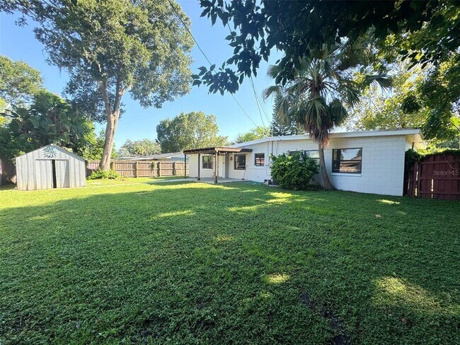 Building Photo - 3628 Dagon St