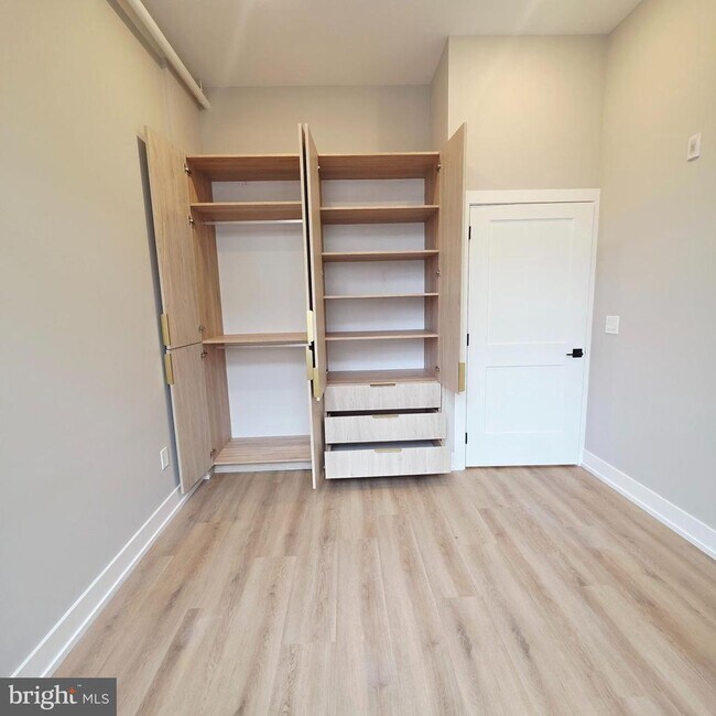 Building Photo - 714 Chestnut St