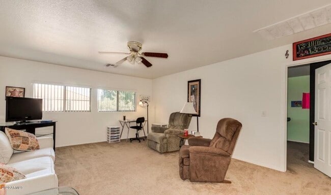 Building Photo - 14982 W Columbine Dr