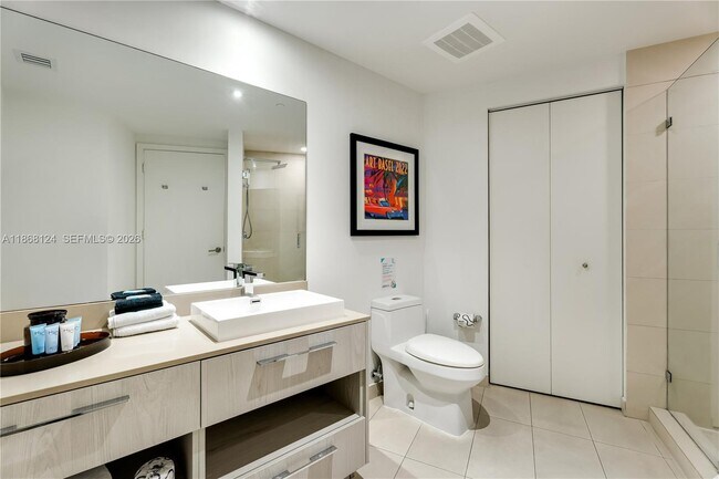Building Photo - 4111 S Ocean Dr