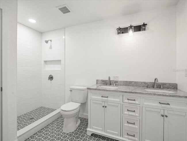 Building Photo - 3366 Minnow Creek Dr