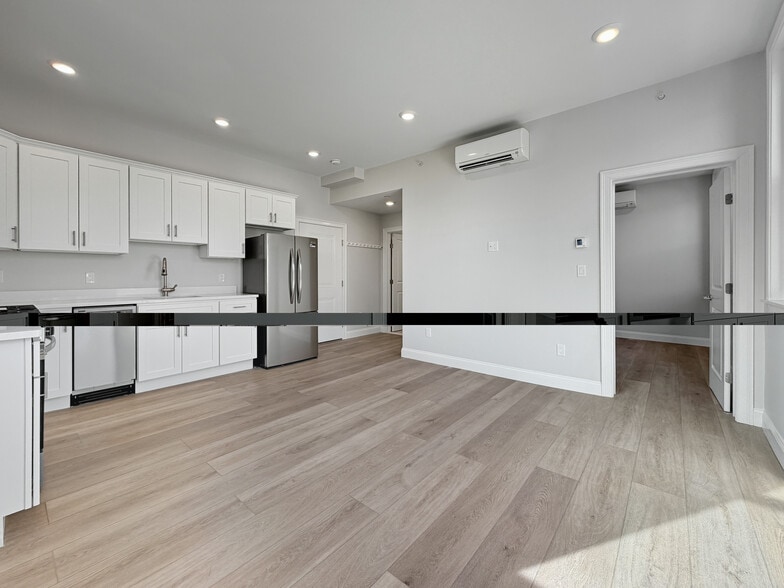 Building Photo - 220 Winthrop St