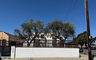Building Photo - 1208 S 32nd St
