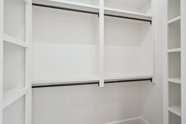 Building Photo - Classic Cape Cod Meets Modern Glam: Your D...