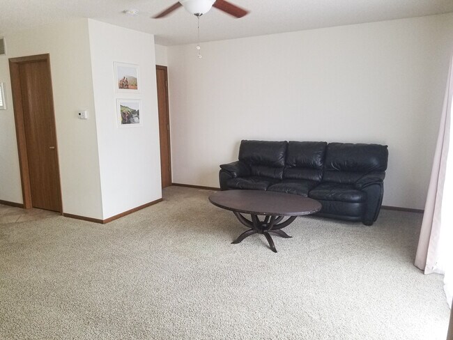 Building Photo - 102 Northridge Dr