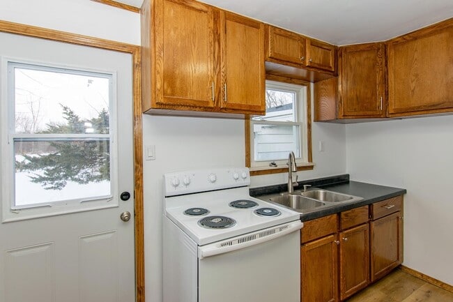 Building Photo - 3083 Ready Rd