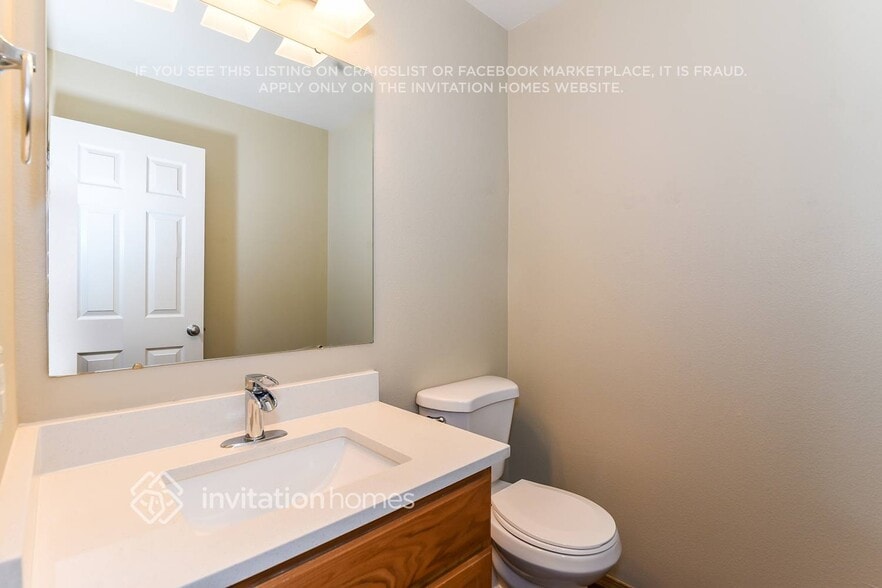 Building Photo - 17804 1st Ave Ct E