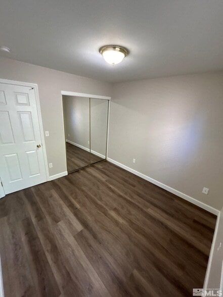 Building Photo - 8930 Silverkist Dr