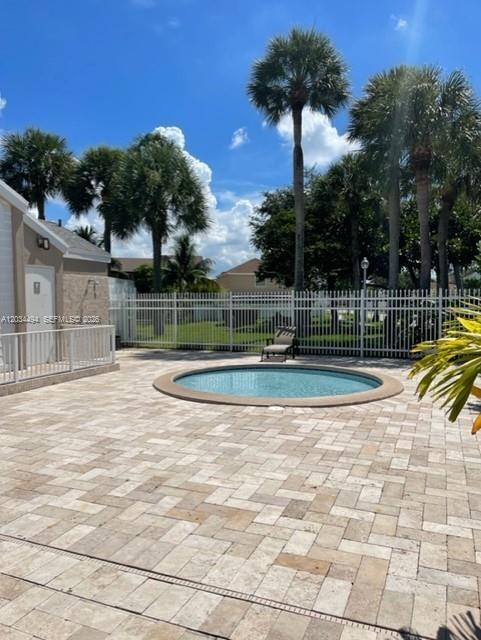 Building Photo - 11160 SW 11th Pl
