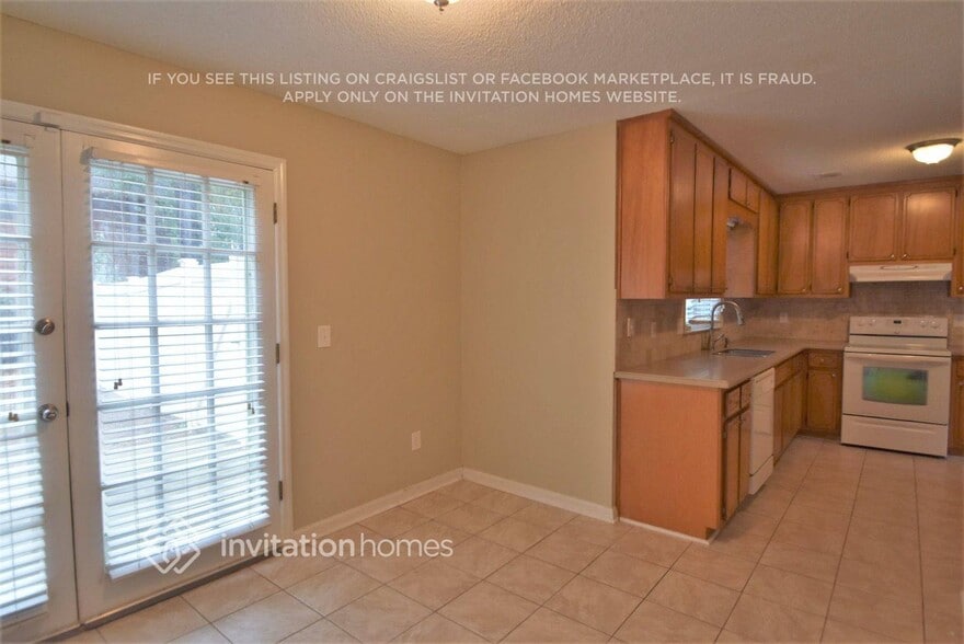 Building Photo - 3161 Calumet Ct NW