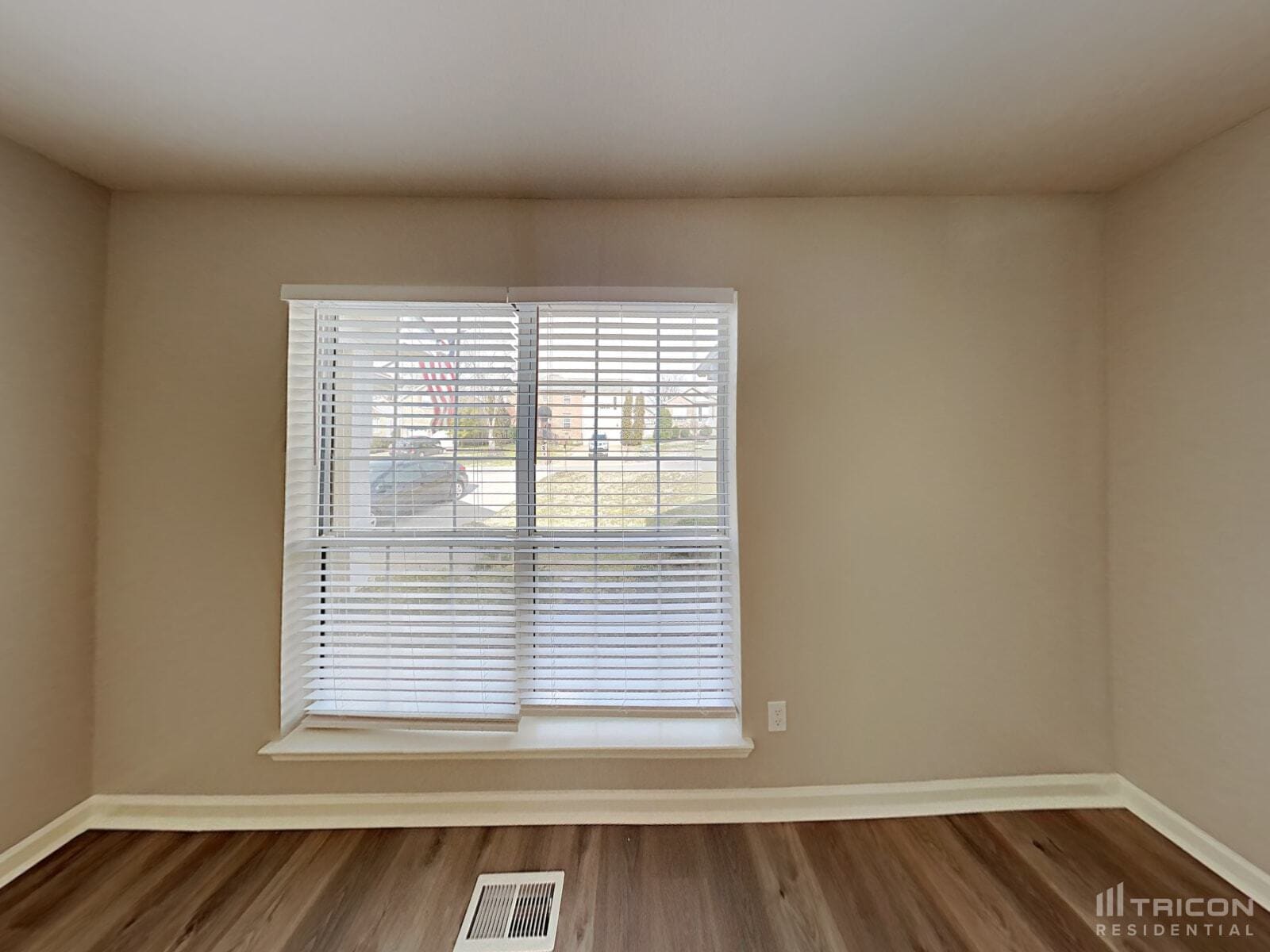 Building Photo - 1437 Aaronwood Dr