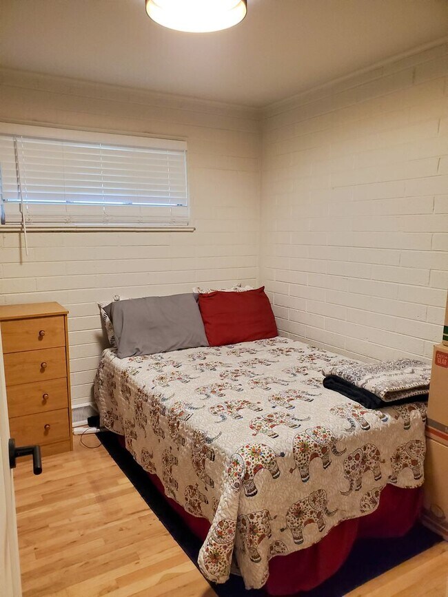 Building Photo - Remington1705 (KC-JF-NB)