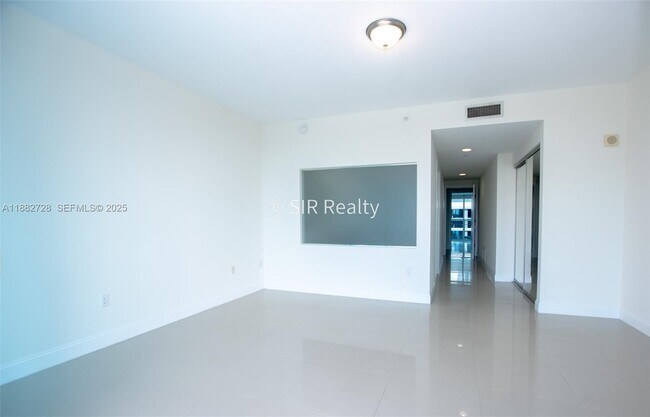 Building Photo - 2950 NE 188th St