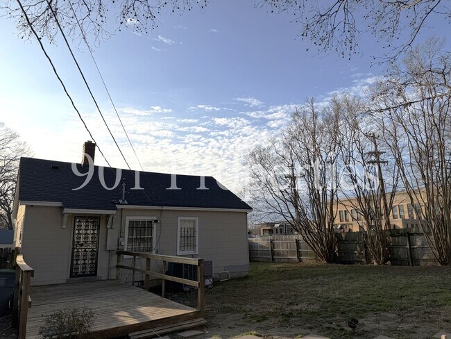 Building Photo - 570 Shotwell St