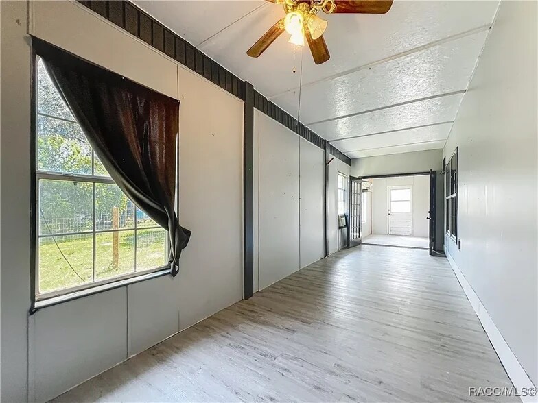 Enclosed Storage Area / Office / Bedroom 4 - 13691 E Hwy 25