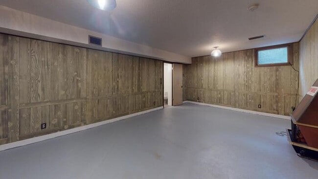 Building Photo - 1120 N 1st St