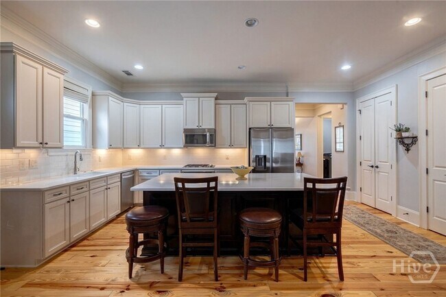 Building Photo - 3530 Greenleffe Dr