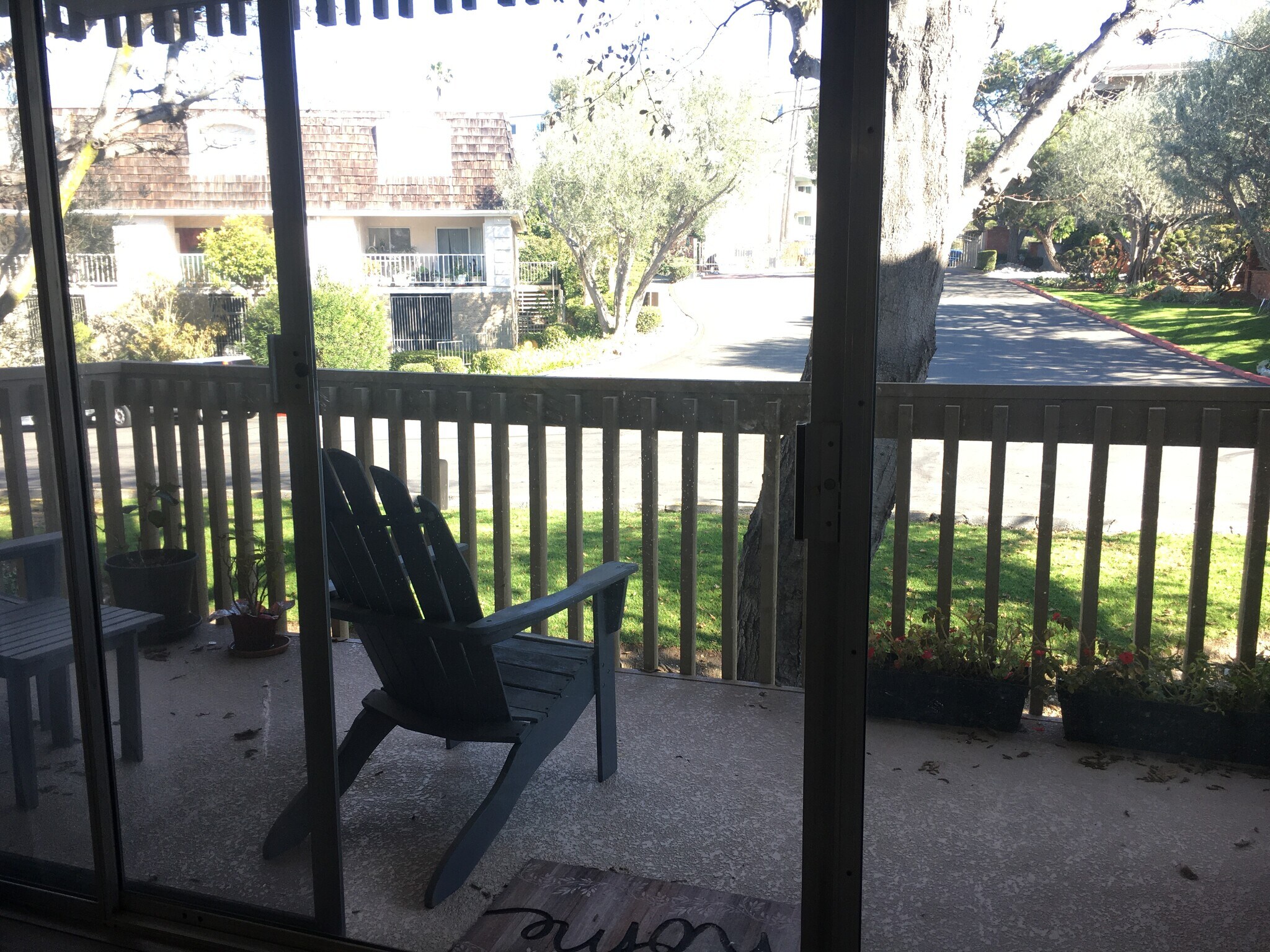 Building Photo - 6542 Ocean Crest Dr