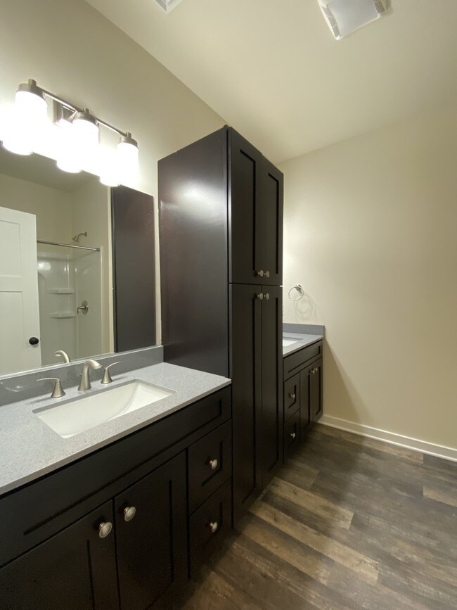 Building Photo - 25 John Alley