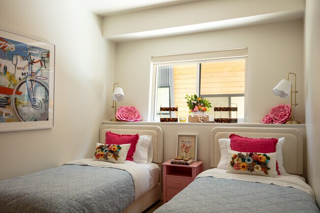 Building Photo - 180 Garfield St