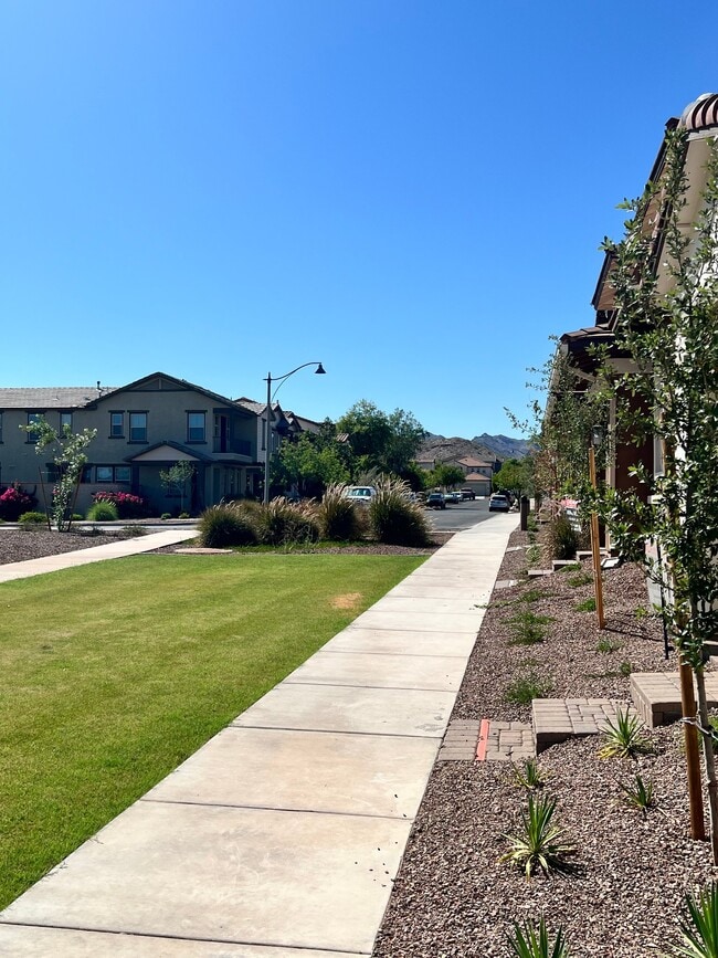 Building Photo - 2773 Claire Dr