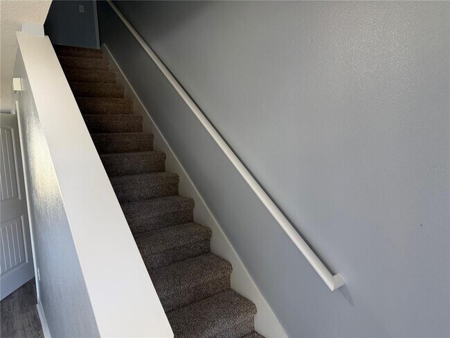 Building Photo - 7 Russkin Ln