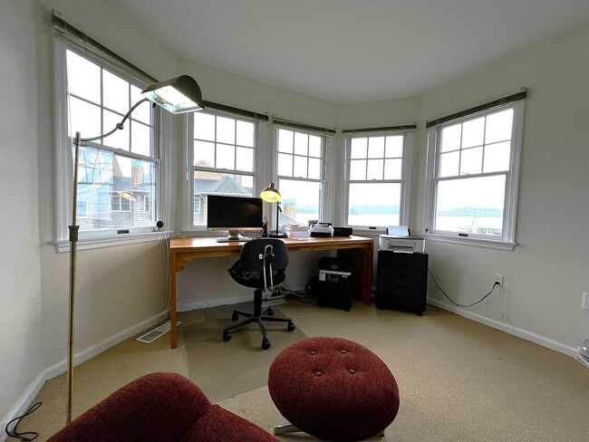 Building Photo - 113 Half Moon Bay Dr