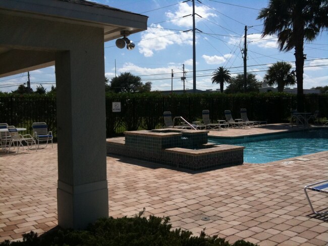 Building Photo - 14105 Christie Dr