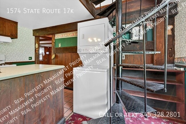 Building Photo - 1574 NY-17K