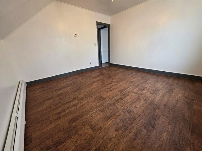 Building Photo - 20 Pendleton St