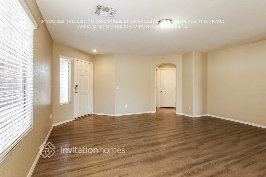 Building Photo - 16584 N 162nd Ln