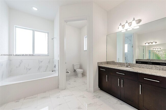 Building Photo - 9341 SW 174th St