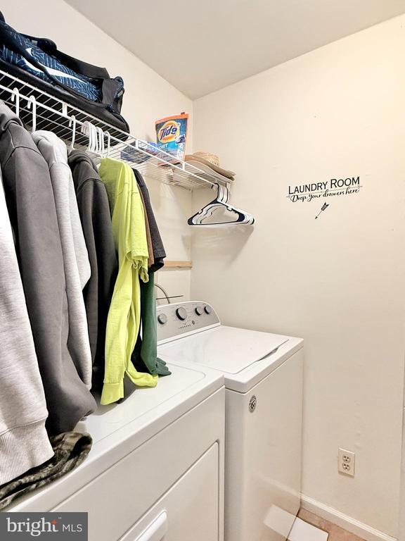 Building Photo - 354 Briar Dr