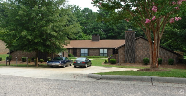 Primary Photo - 6700 Magnolia Ct