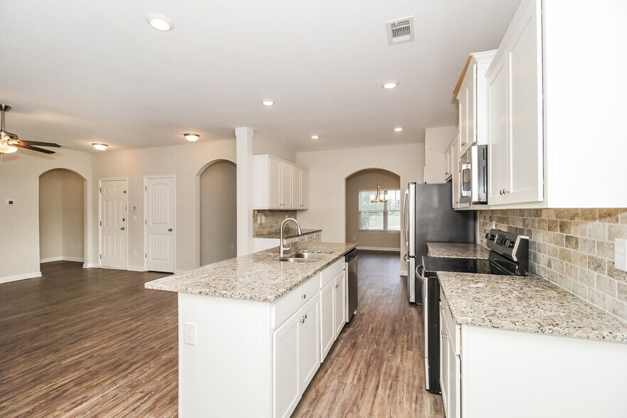 Building Photo - 357 Daffodil Drive