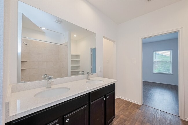 Building Photo - 12518 Pelican Bay Dr