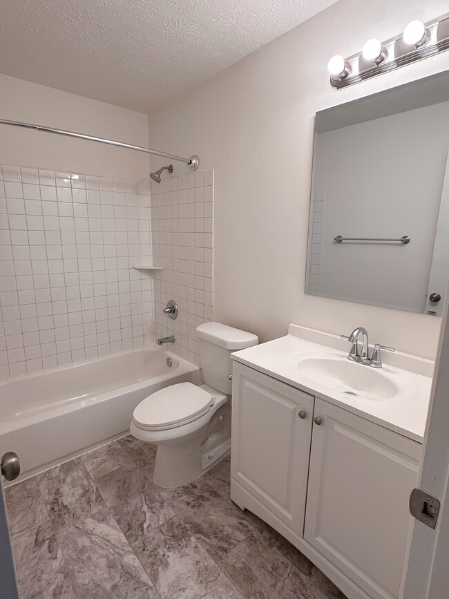 Newly renovated bathroom - 2116 Francis St