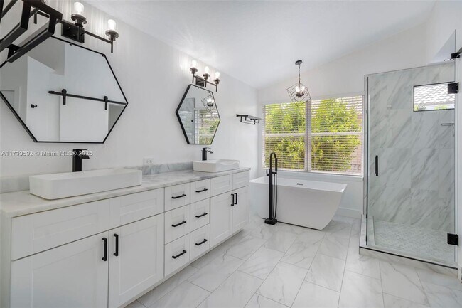 Building Photo - 5050 Greenwich Preserve Ct