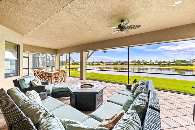 Building Photo - Furnished 3 Bedroom Luxurious Single Famil...