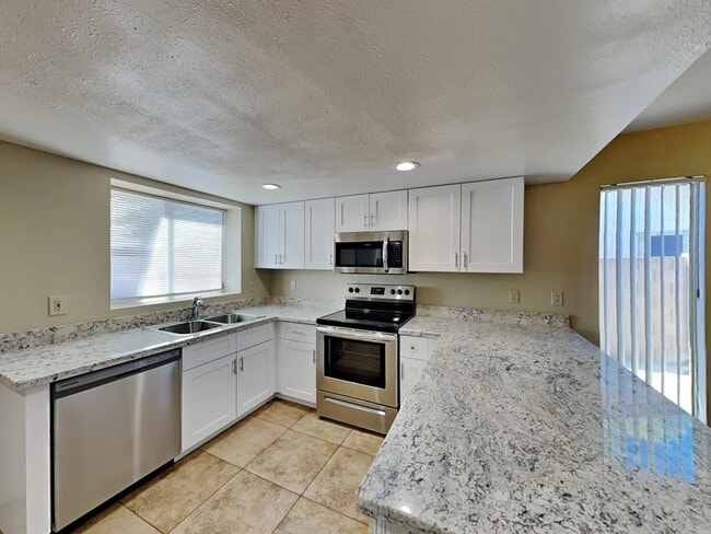 Building Photo - 4143 W Michelle Dr