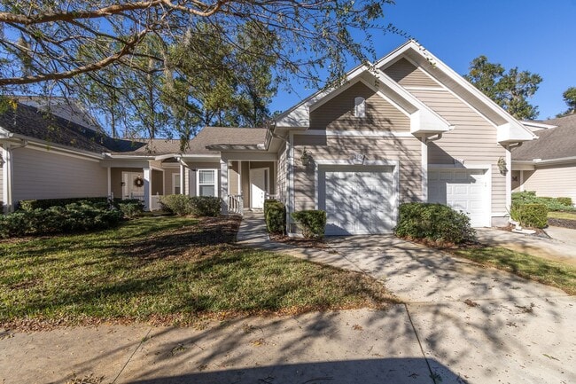 Primary Photo - Luxury Living in The Villas of West End – ...