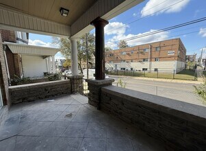 Building Photo - 4917 N 13th St