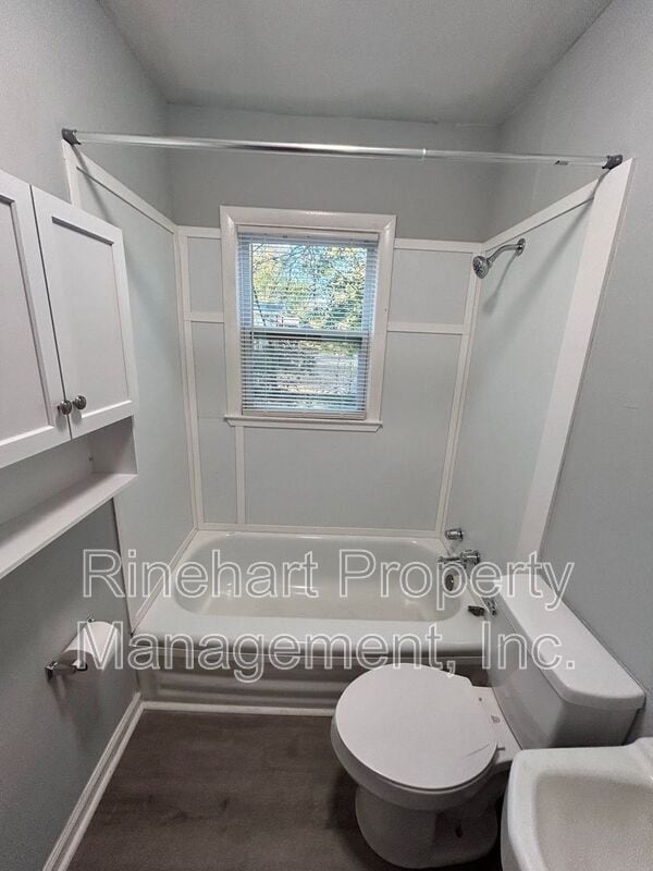 Building Photo - 412 Oates St