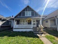 Building Photo - Beautifully Updated, 2-Bedroom, 1.5-Bathroom Located in Brookside Park, Available NOW!